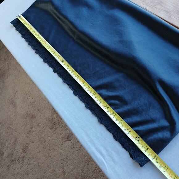 Vintage Nylon Skirt Half Slip with Lace Hem 26W / 28W ZELIG STRAUSS CO black - Picture 9 of 10